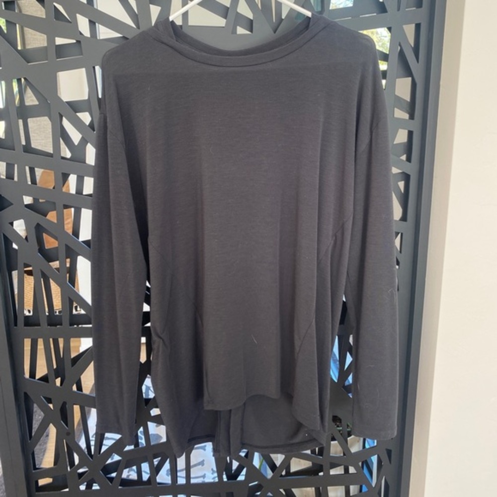 New Balance split back long sleeve tee